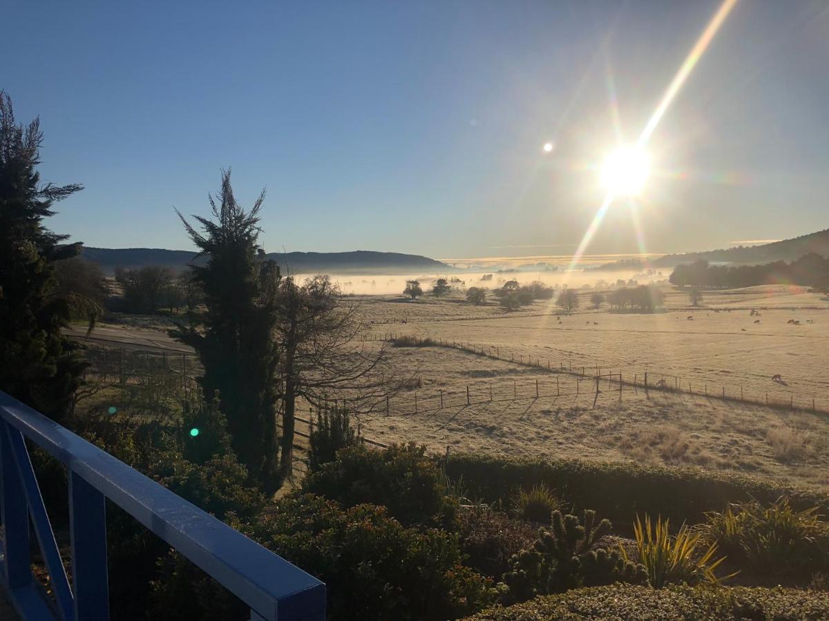 Mole Creek Hideaway Hotel Buitenkant foto